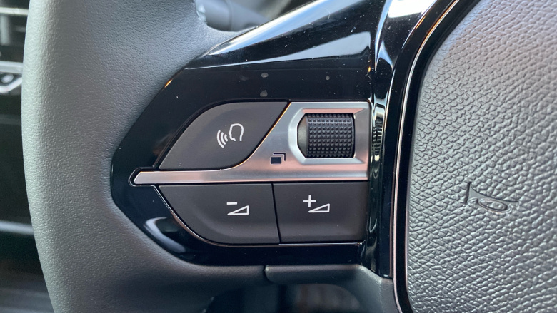 Peugeot 208 1.2 PureTech 100 Style 5dr Petrol Hatchback